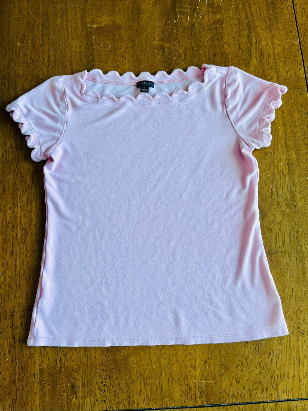 Ann Taylor Light Pink Scallop-Edge Short Sleeve Tee